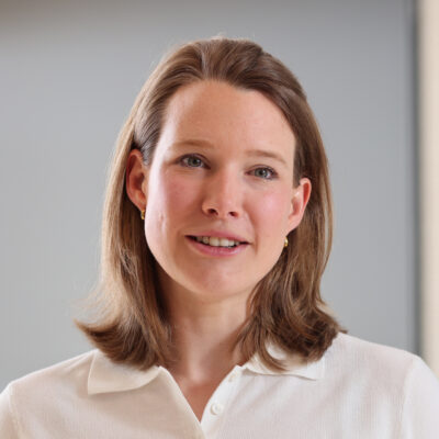 Dr. med Louisa Sarica, Fachärztin für Plastische und Ästhetische Chirurgie, Plastmed Düsseldorf