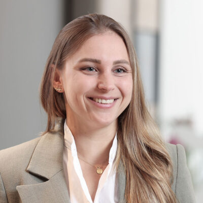 Dr. med Stephanie Schöpe-Jansen, Assistenzärztin in Weiterbildung, Plastmed Düsseldorf